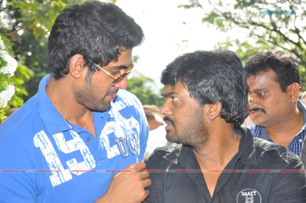 Iddarammailatho Movie Opening Photos Event hd photo