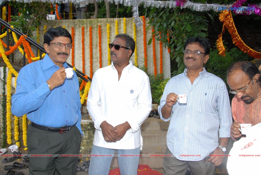 Band Balu Movie Opening Stills Event hd photo