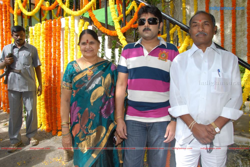 Band Balu Movie Opening Stills Event hd photo