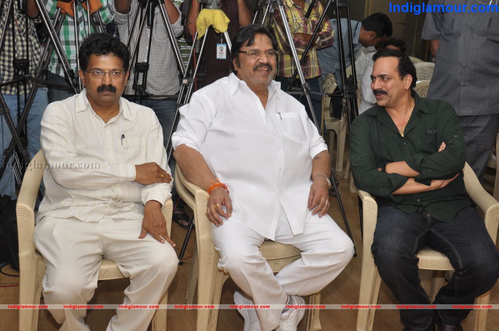 Jai Sriram Movie Platinum Dic Function Event hd photo