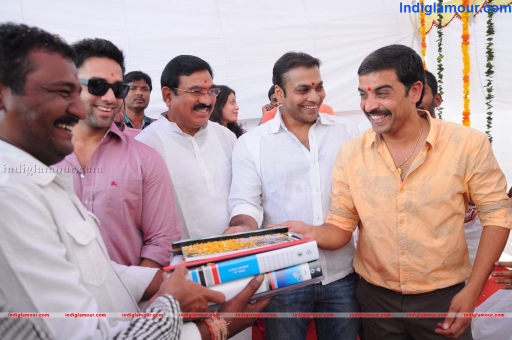 Antha Nee Mayalone Movie Opening Event hd photo