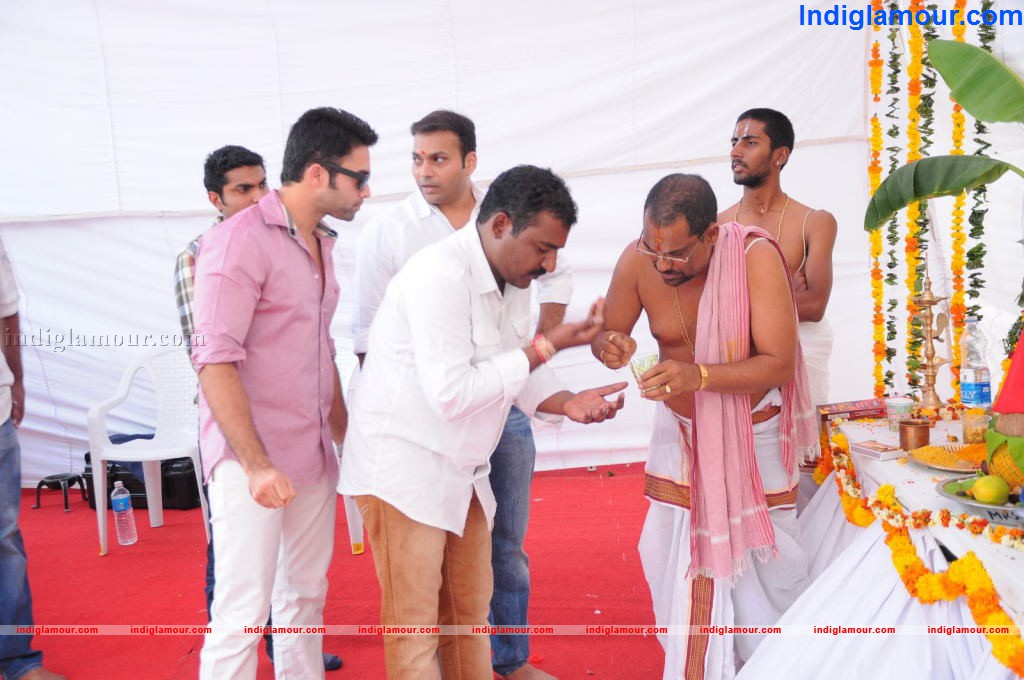 Antha Nee Mayalone Movie Opening Event hd photo