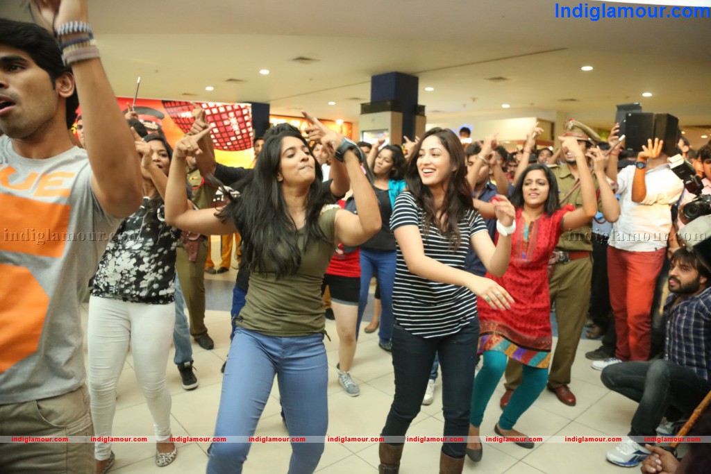 Gouravam team at Pepsi IPL 2013 Event Event hd photo