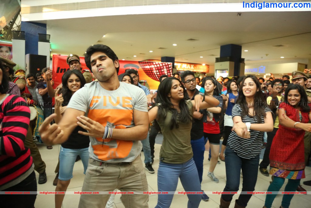 Gouravam team at Pepsi IPL 2013 Event Event hd photo