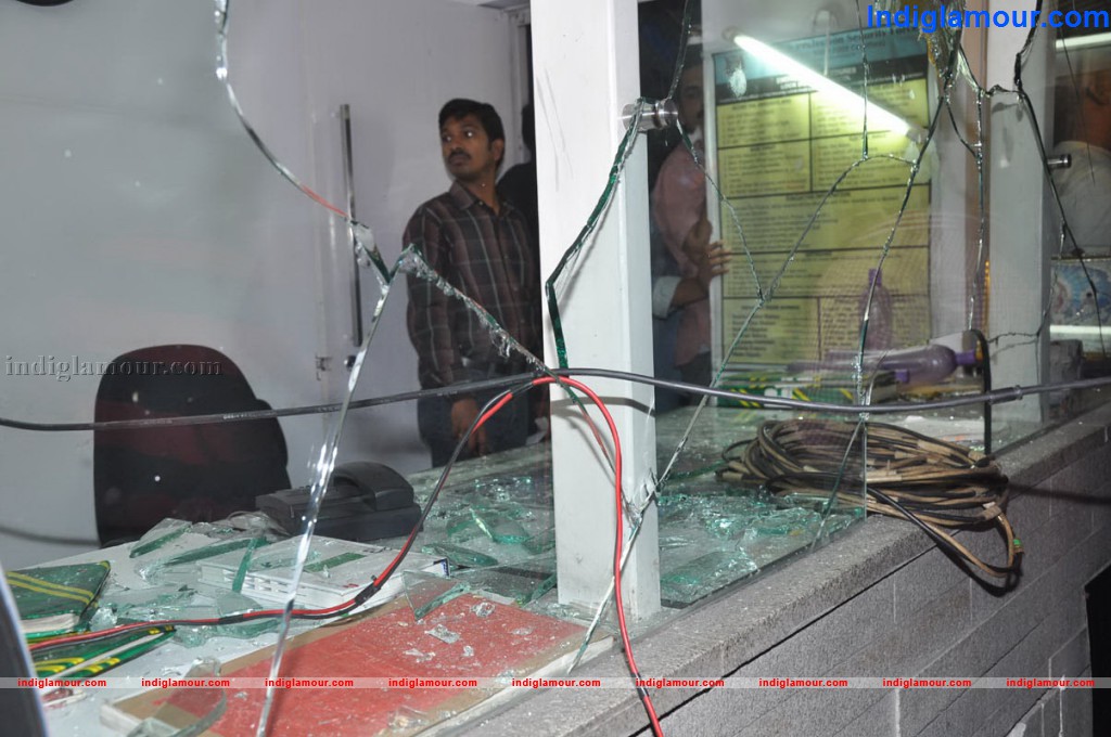 TV Artists Attack MAA TV Office Event hd photo