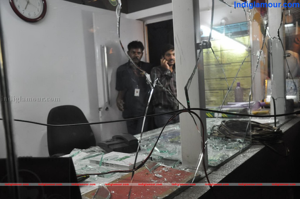 TV Artists Attack MAA TV Office Event hd photo