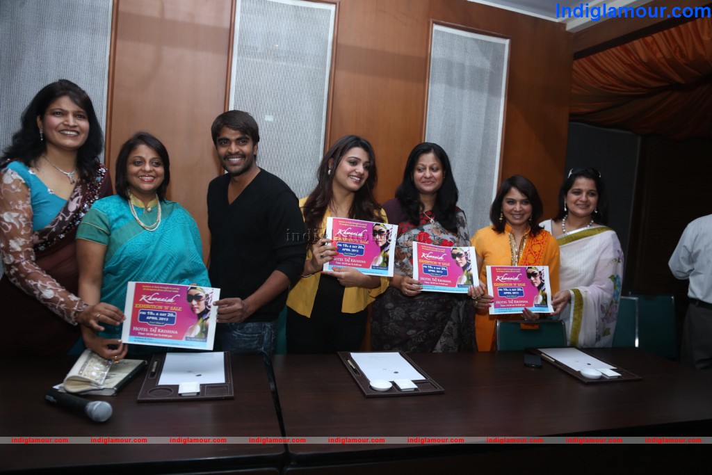 Tashu at Khwaaish Exhibition n Sale Event Event hd photo