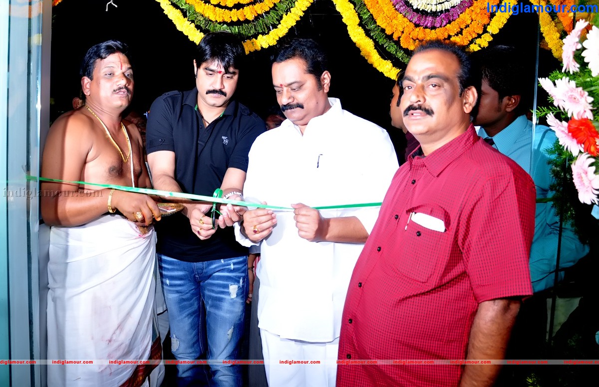 BAHAR BIRYANI CAFE Opening on Hero SRIKANTH Event hd photo
