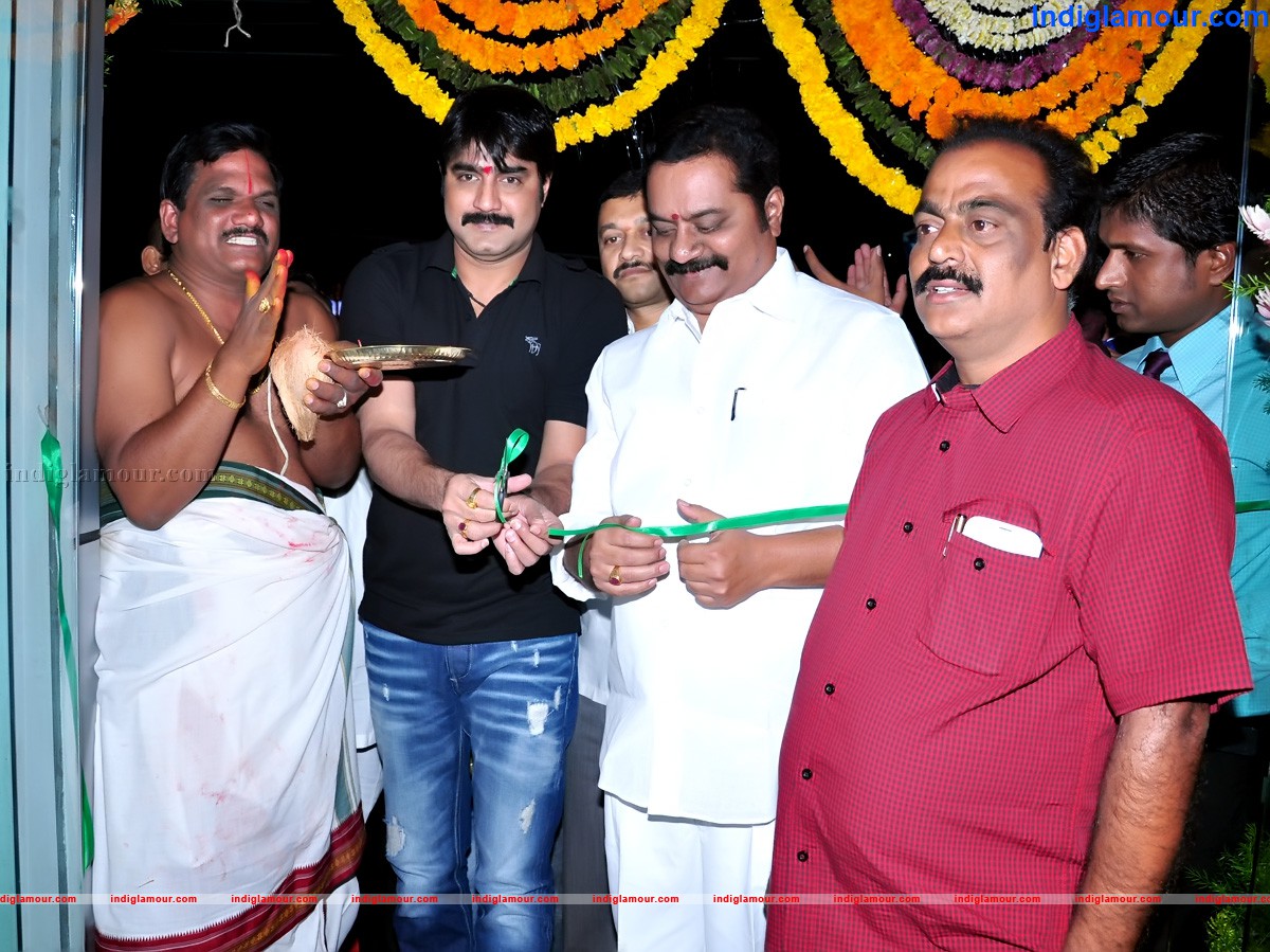 BAHAR BIRYANI CAFE Opening on Hero SRIKANTH Event hd photo