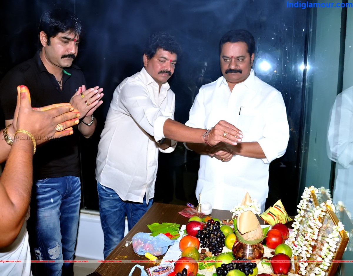 BAHAR BIRYANI CAFE Opening on Hero SRIKANTH Event hd photo