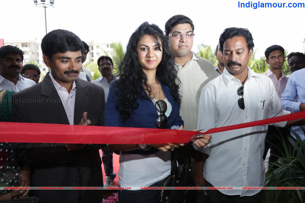 Kamna Jethmalani Inaugureates HITECH Mega Exhibition Event hd photo