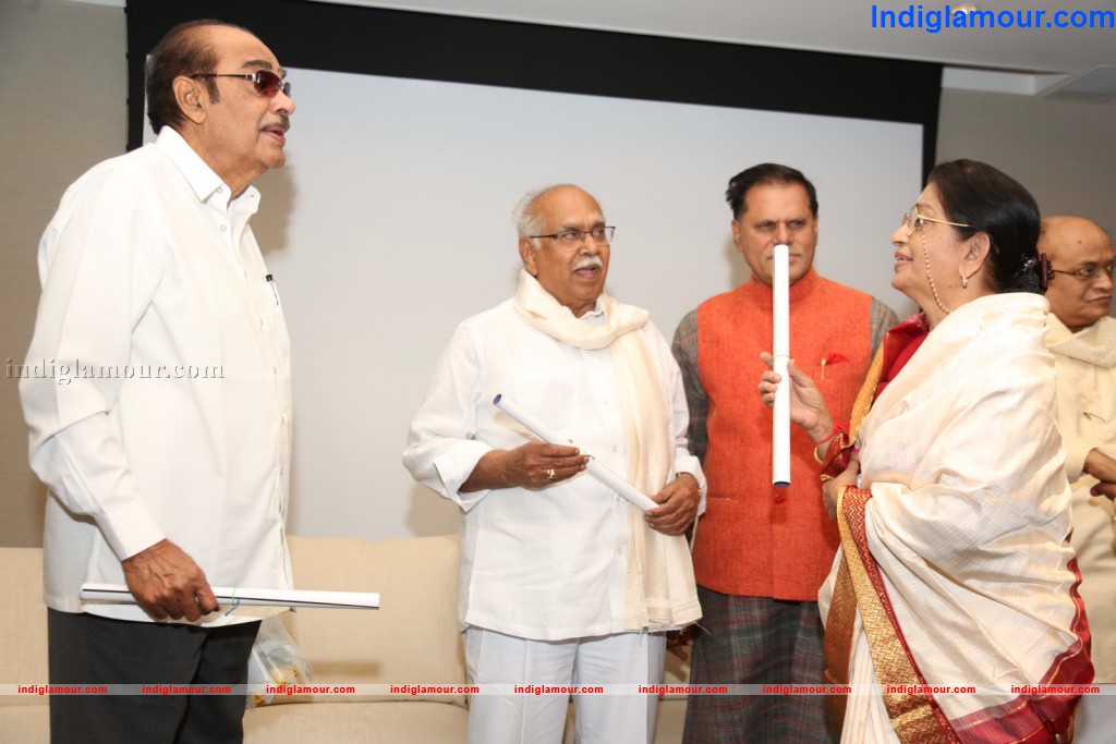 TSR Awards 2013 Press Meet Event hd photo