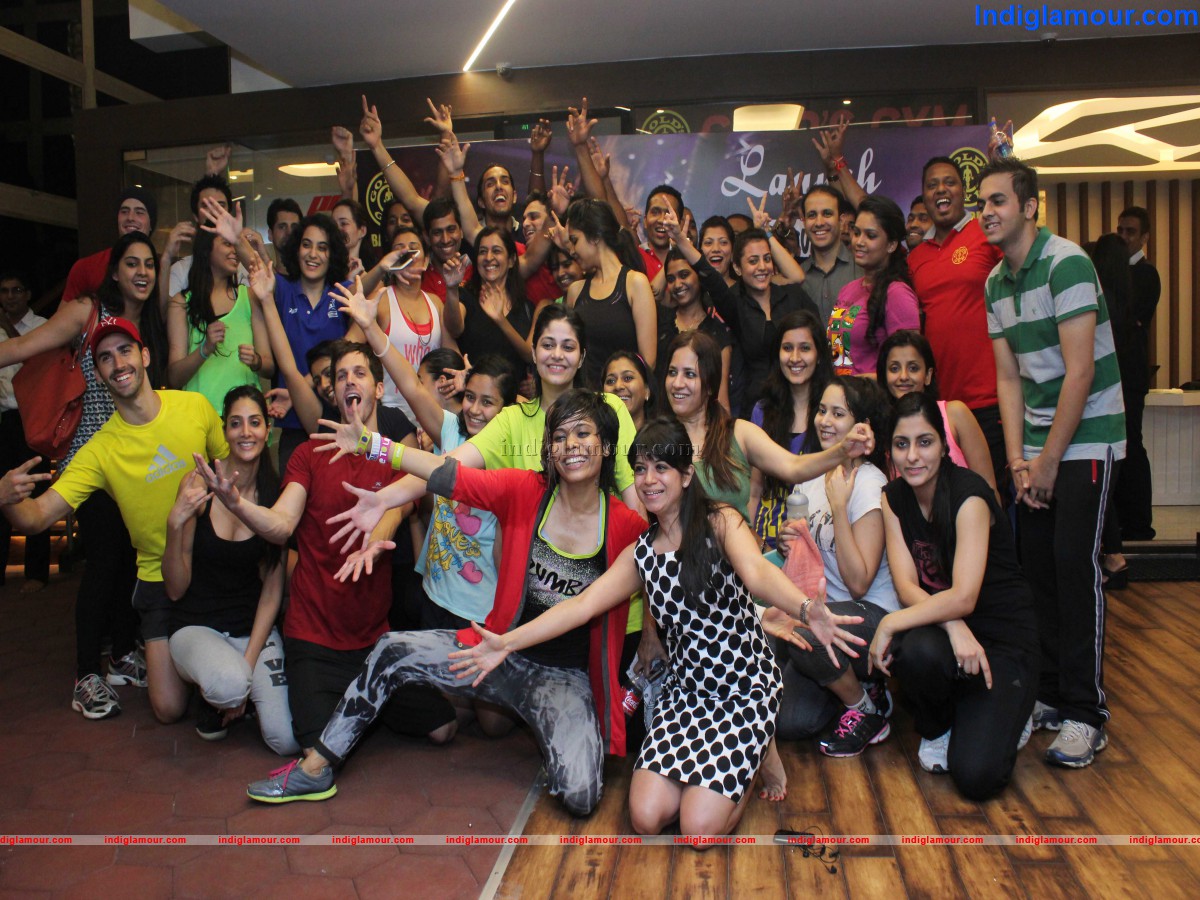 Kajal Agarwal launches Zumba Session at Golds Gym Event hd photo