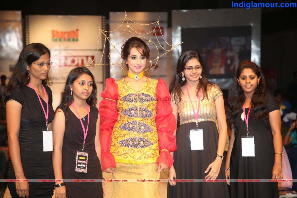 Hyderabad Fashion Week Day 2 Event hd photo
