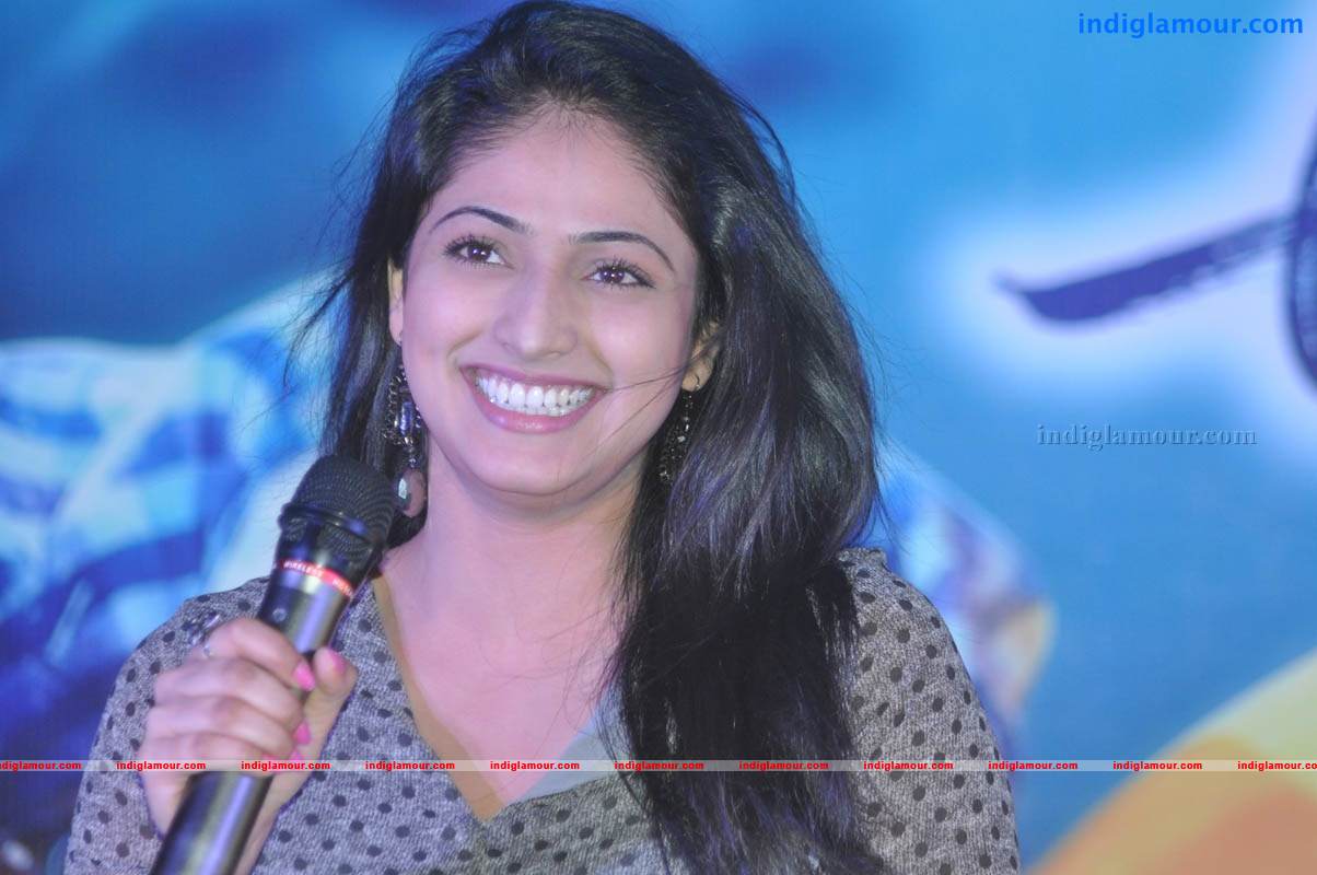 Abbai Class Ammai Mass Movie Audio Launch Event hd photo