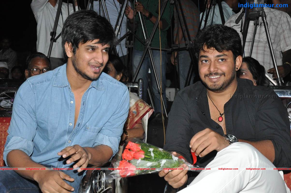 Abbai Class Ammai Mass Movie Audio Launch Event hd photo