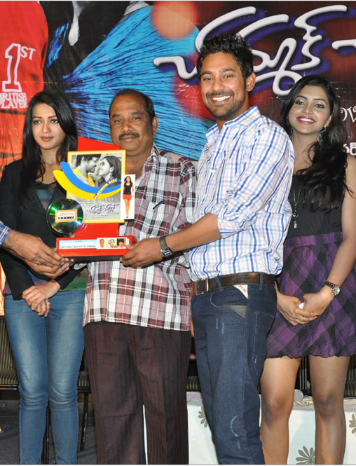 Chammak Challo Platinum Disc Function Event hd photo