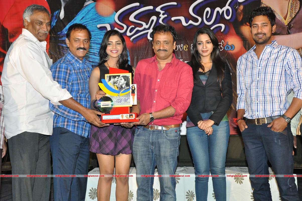 Chammak Challo Platinum Disc Function Event hd photo