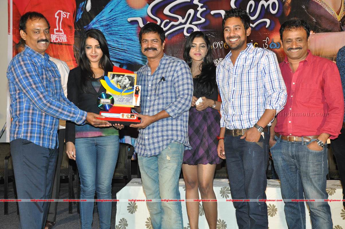 Chammak Challo Platinum Disc Function Event hd photo