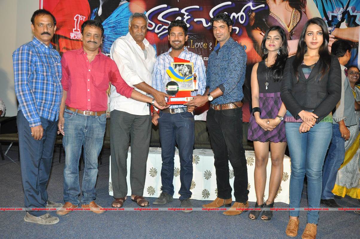Chammak Challo Platinum Disc Function Event hd photo