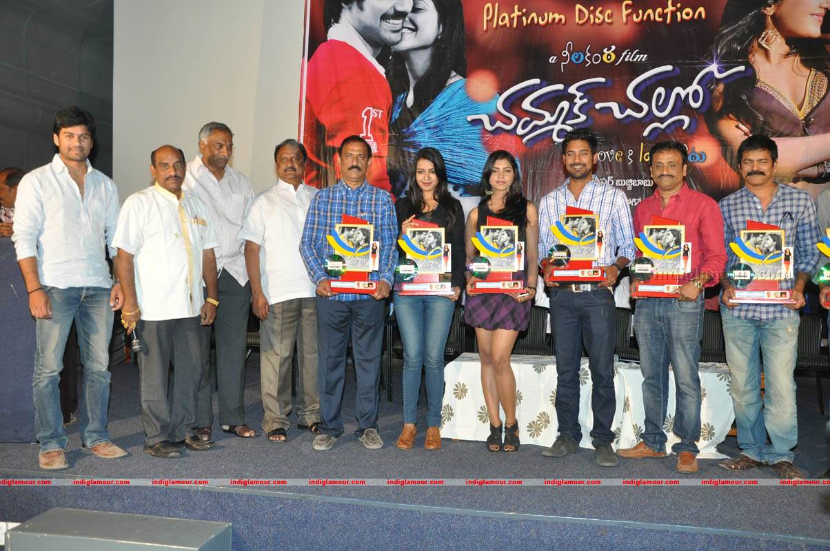 Chammak Challo Platinum Disc Function Event hd photo