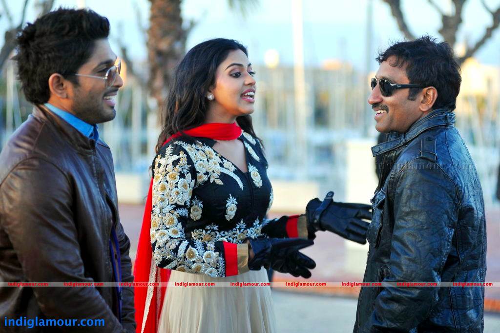 Allu Arjun with Jr Ntr Spain Pics Event hd photo