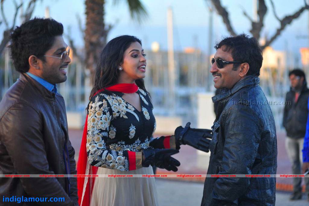 Allu Arjun with Jr Ntr Spain Pics Event hd photo