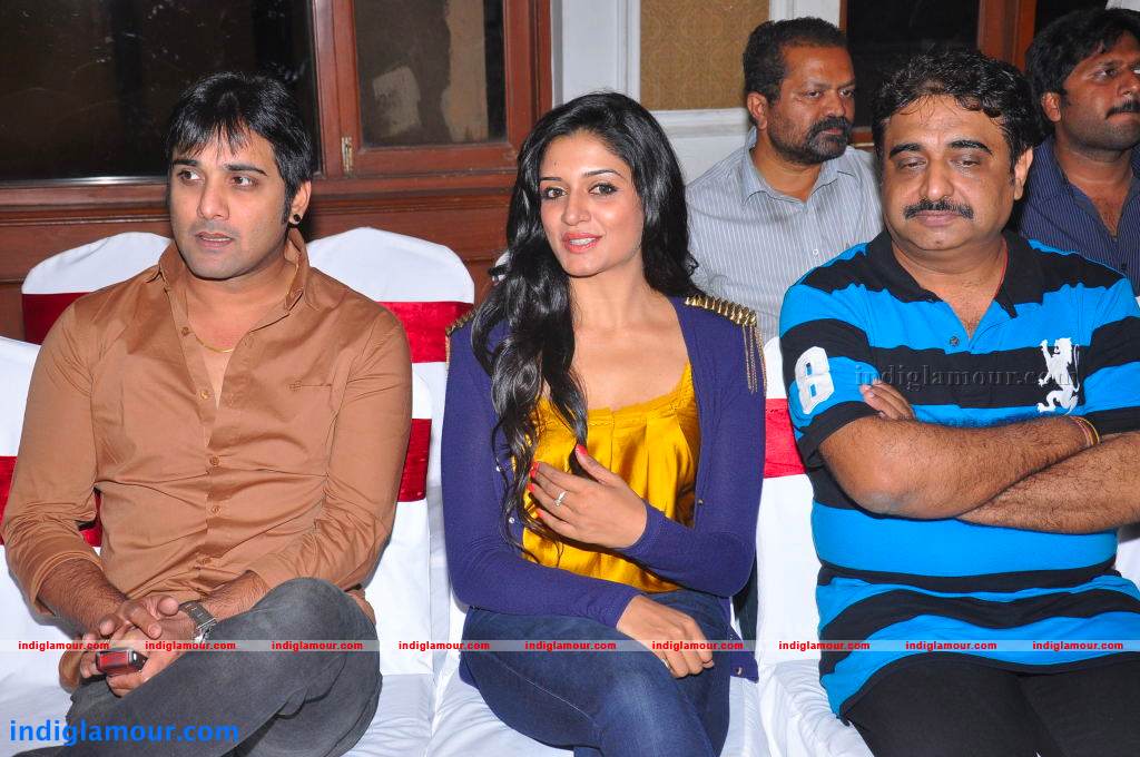 Chukkalanti Ammayi Chakkanaina Abbai Audio Launch Event hd photo