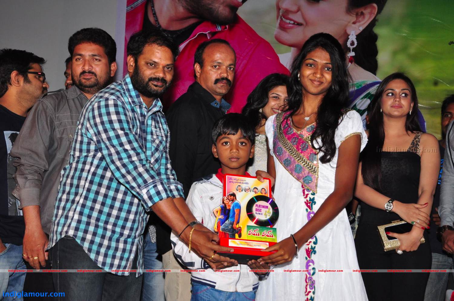 Rey Rey Platinum Disc Function Photos Event hd photo