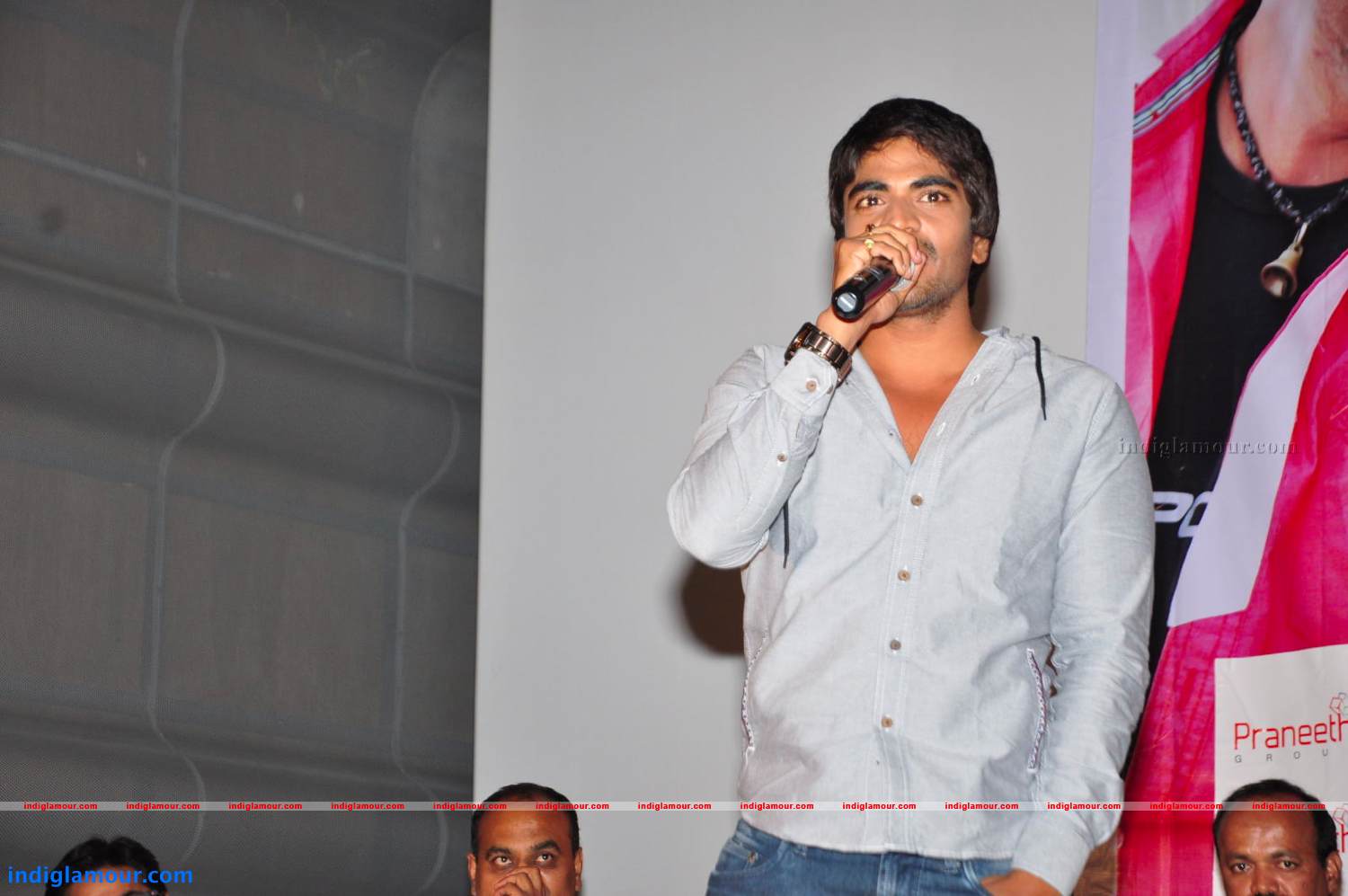 Rey Rey Platinum Disc Function Photos Event hd photo