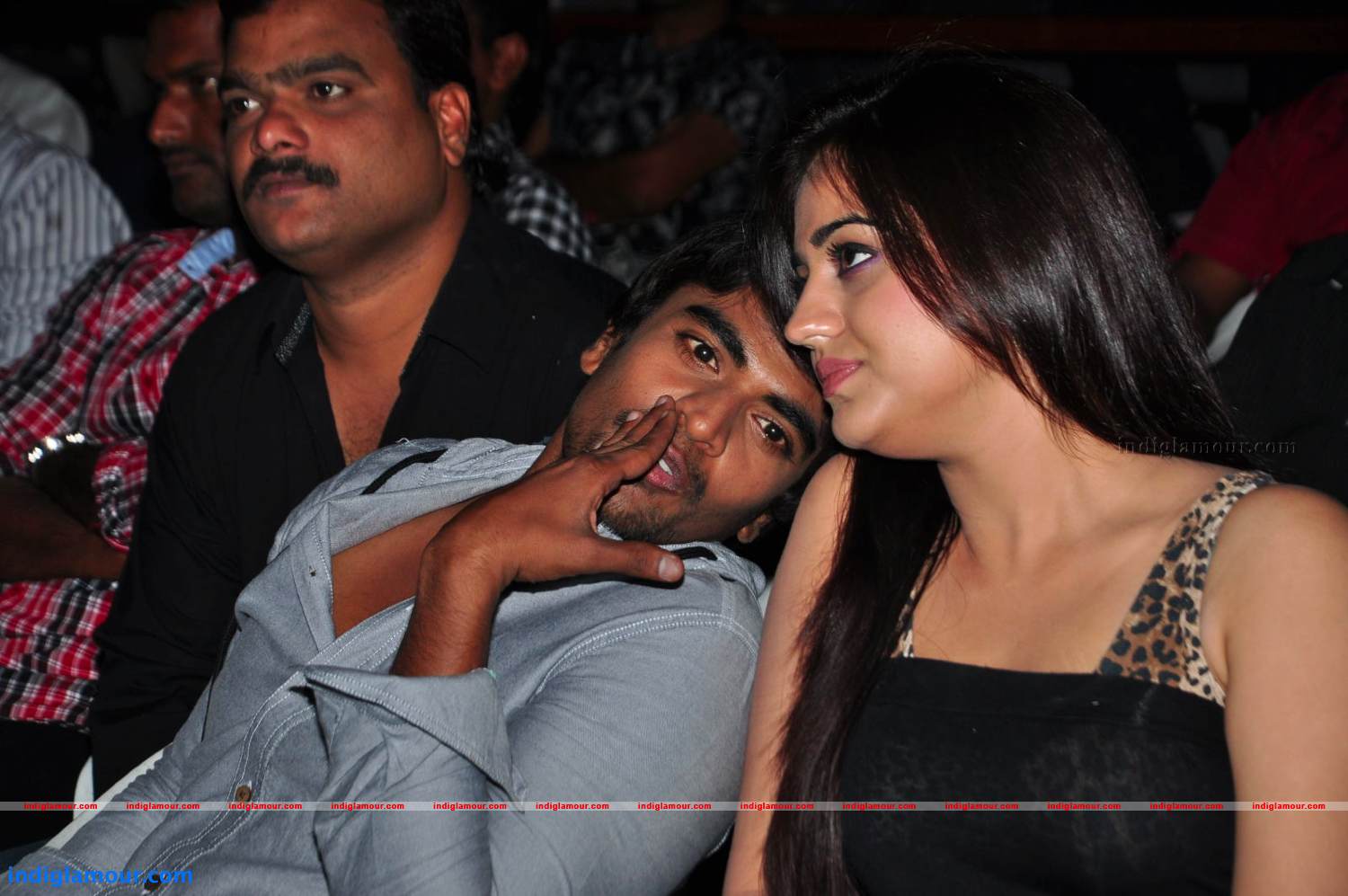 Rey Rey Platinum Disc Function Photos Event hd photo