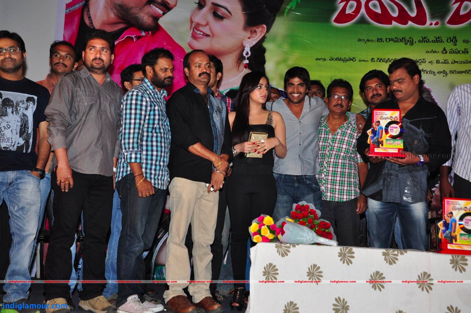 Rey Rey Platinum Disc Function Photos Event hd photo