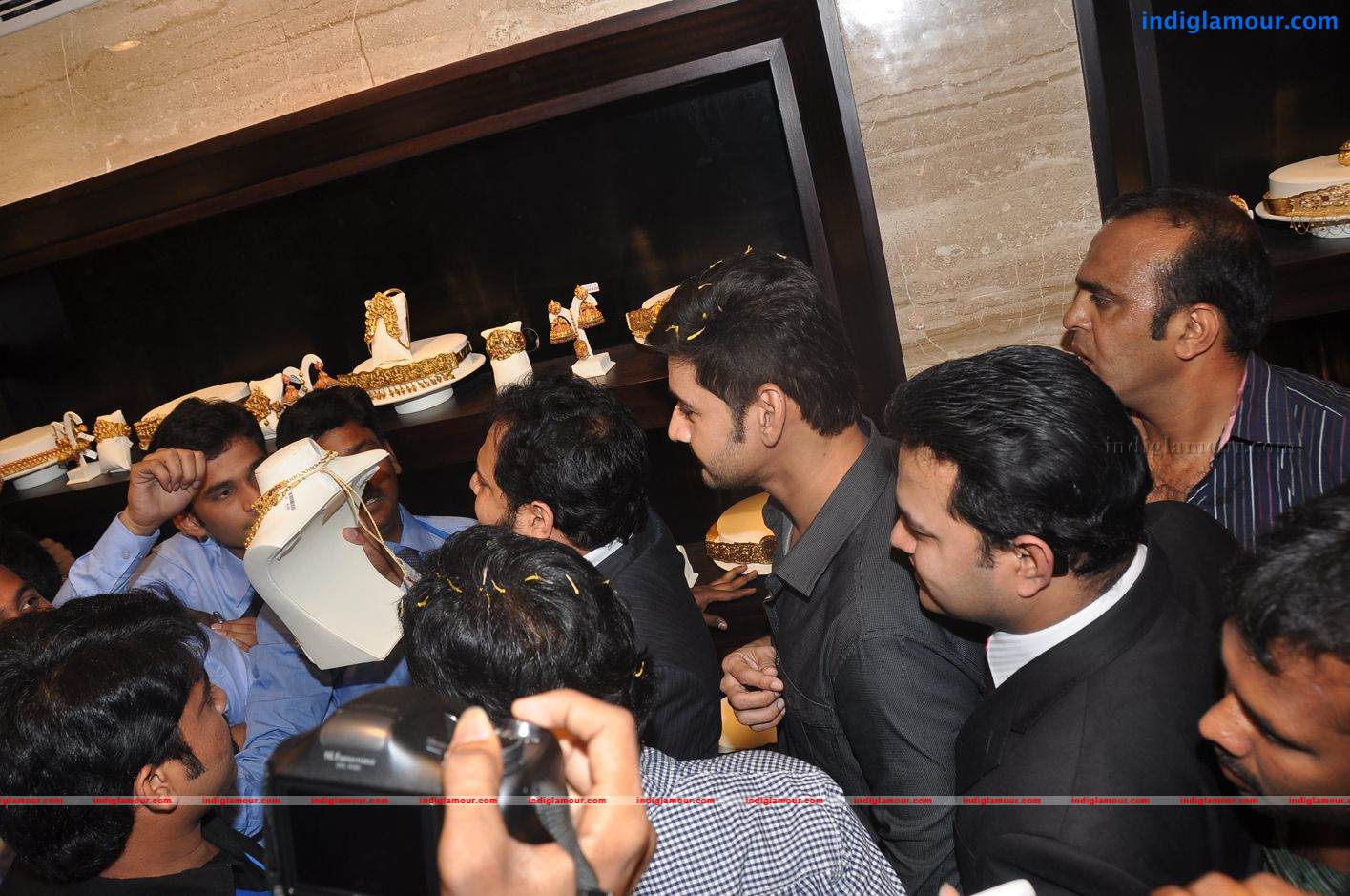 Jos Alukkas Launched by Mahesh Babu Event hd photo