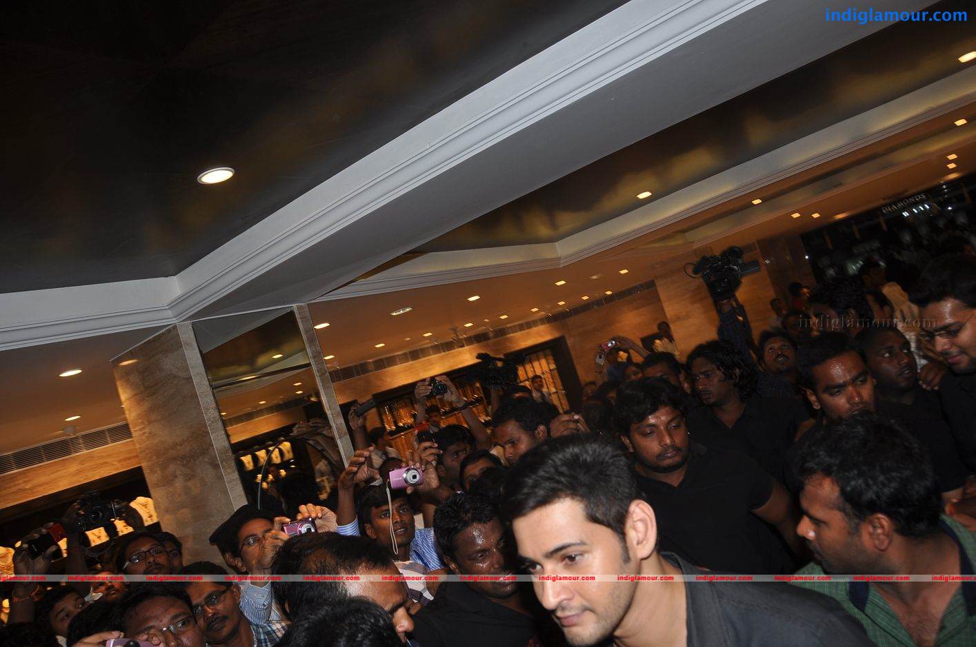 Jos Alukkas Launched by Mahesh Babu Event hd photo