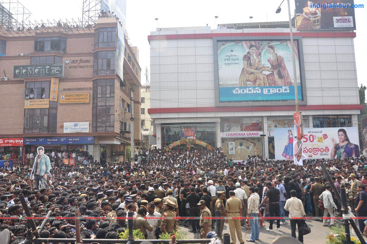 Jos Alukkas Launched by Mahesh Babu Event hd photo