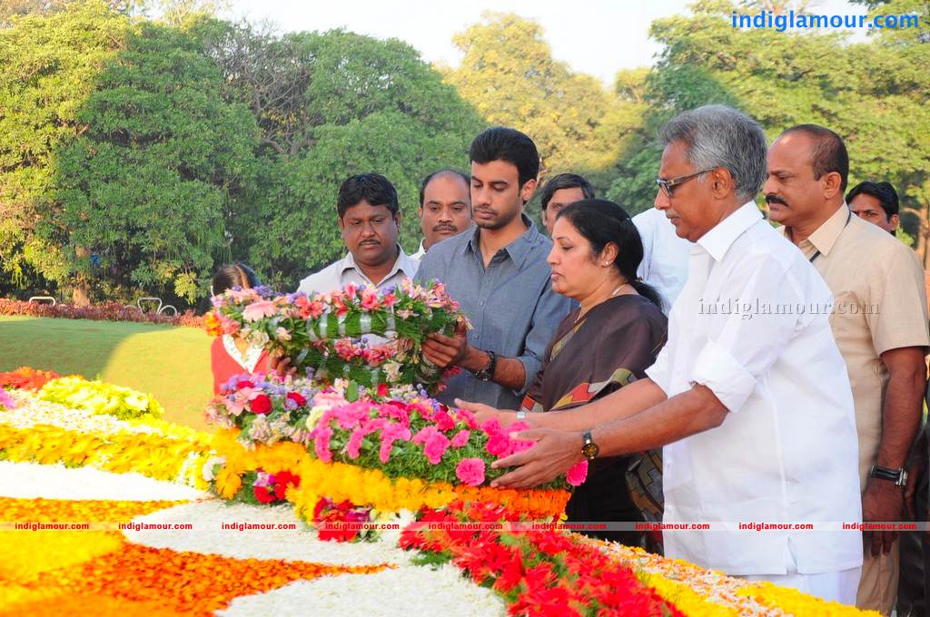 NTR Family Members Visit NTR Ghat Event hd photo