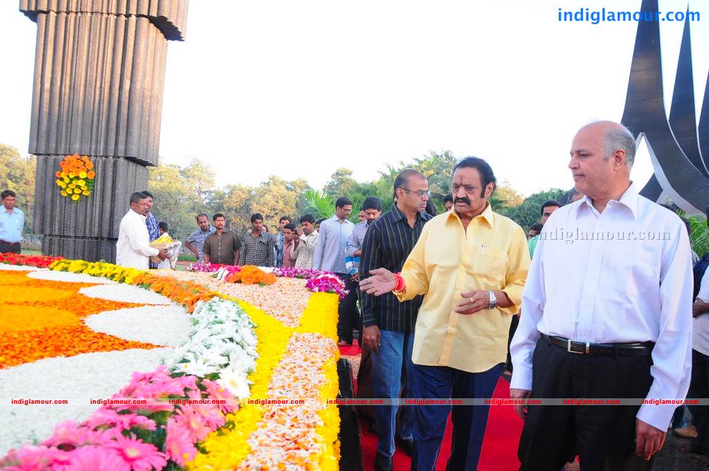 NTR Family Members Visit NTR Ghat Event hd photo