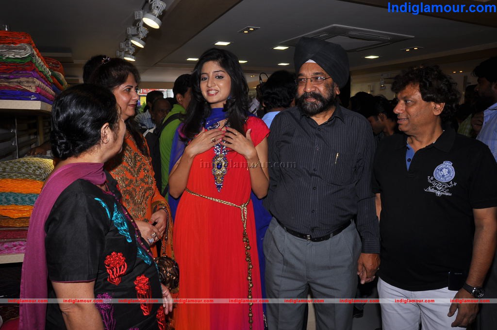 Poonam Kaur at F Studio Launch Event hd photo