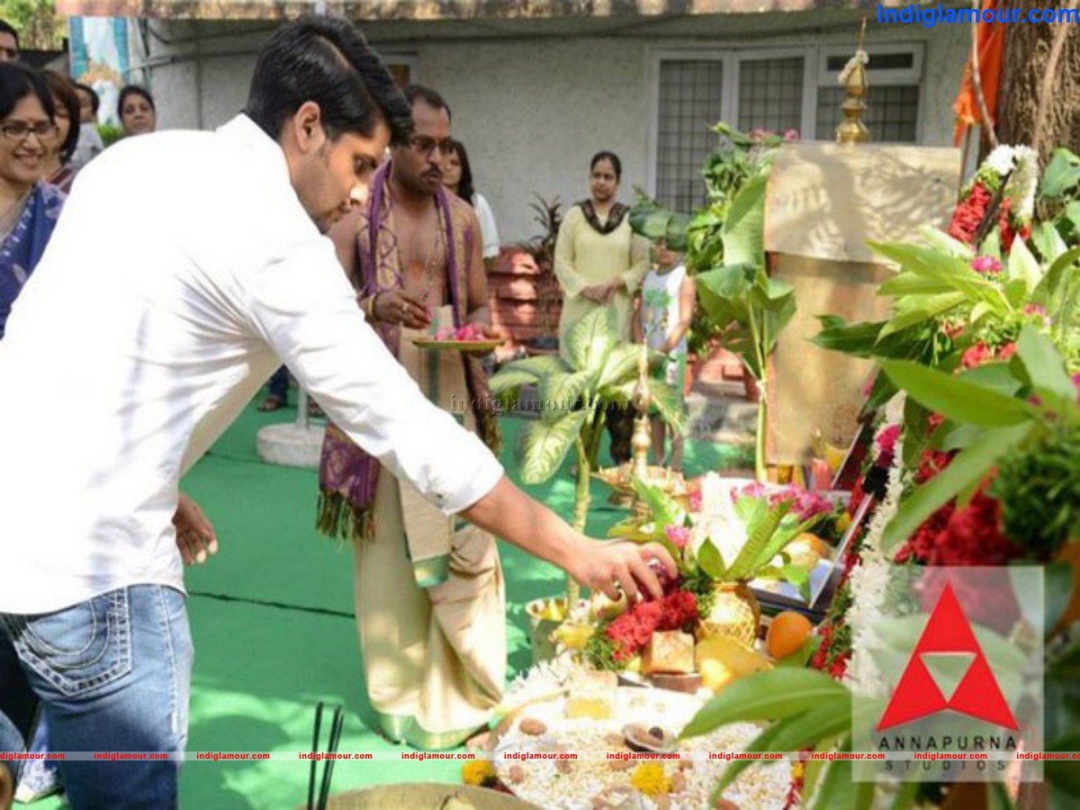 Manam Movie Opening Event hd photo