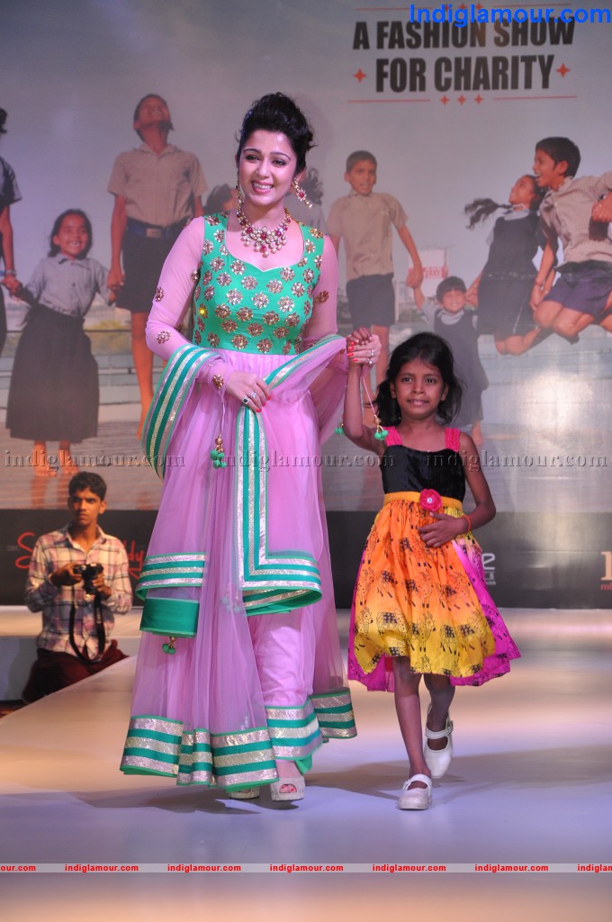 Celebs at Passionate Foundation Fashion Show Event hd photo
