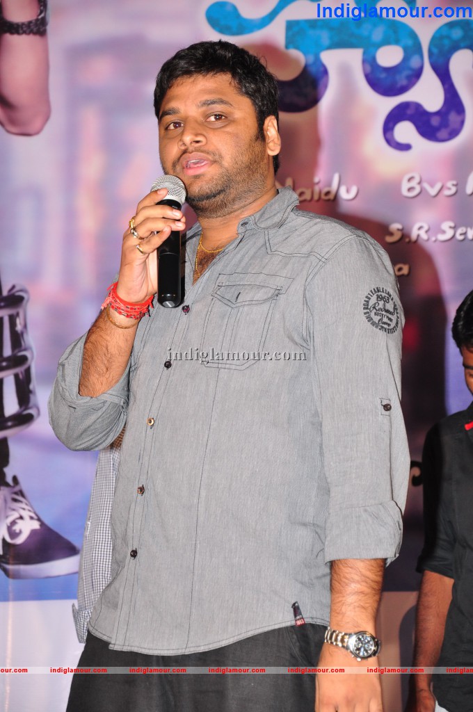 Second Hand Trailer Launch Event hd photo