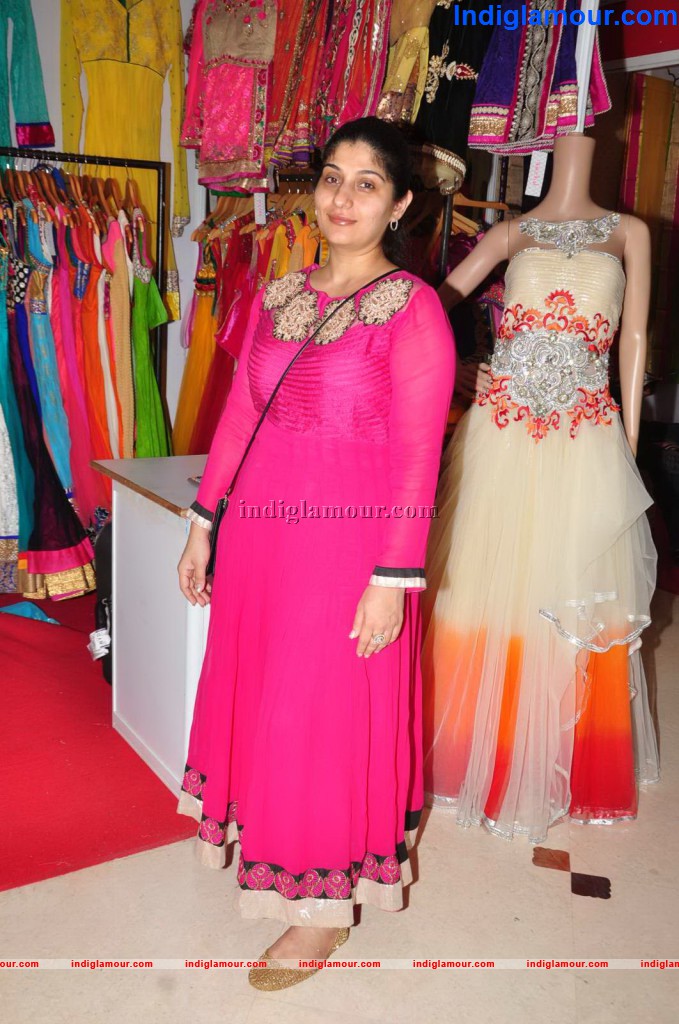 Shreedevi Chowdary Launches Akritti Elite Exhibition Event hd photo