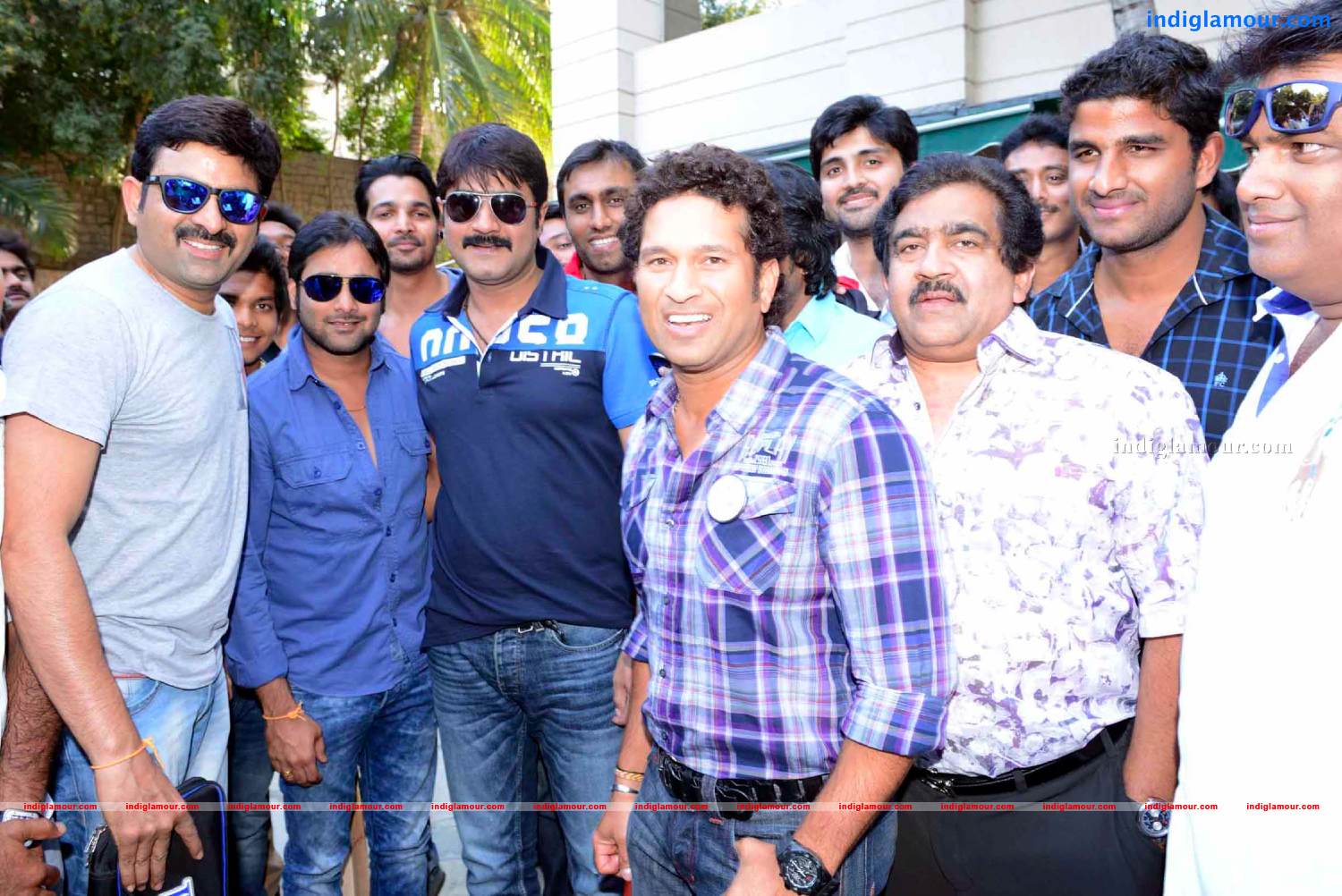 Telugu Warriors Team meet Mr.Sachin And Mr Laxman at ITC Kakatiya Event hd photo