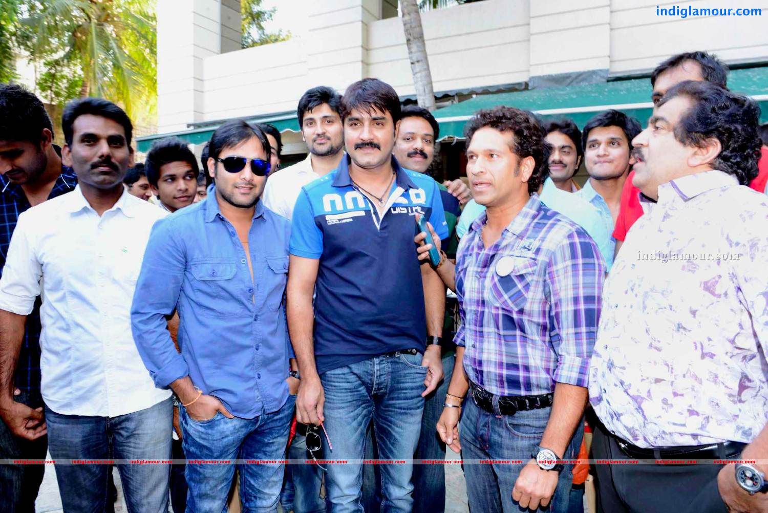 Telugu Warriors Team meet Mr.Sachin And Mr Laxman at ITC Kakatiya Event hd photo