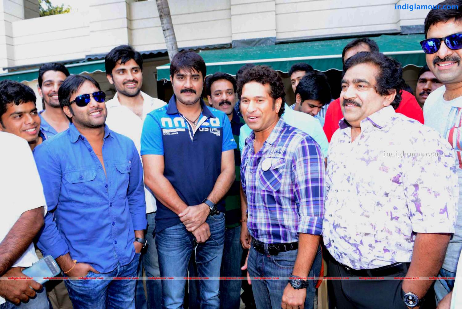 Telugu Warriors Team meet Mr.Sachin And Mr Laxman at ITC Kakatiya Event hd photo
