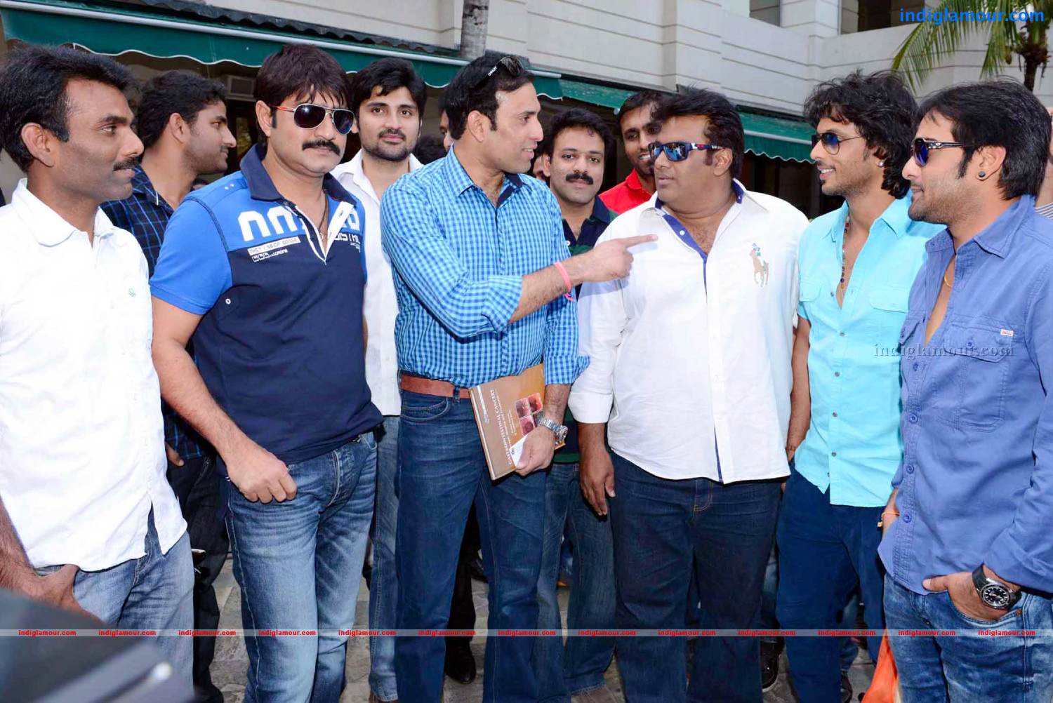 Telugu Warriors Team meet Mr.Sachin And Mr Laxman at ITC Kakatiya Event hd photo