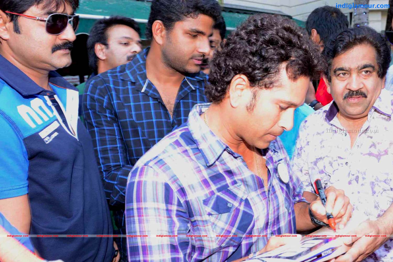 Telugu Warriors Team meet Mr.Sachin And Mr Laxman at ITC Kakatiya Event hd photo