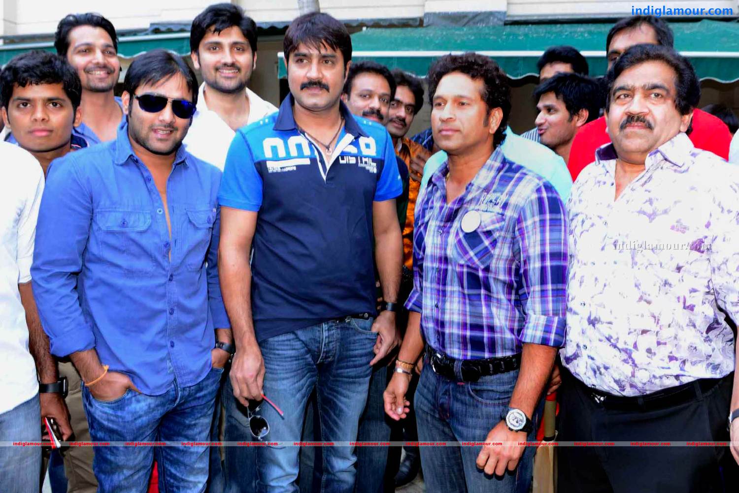 Telugu Warriors Team meet Mr.Sachin And Mr Laxman at ITC Kakatiya Event hd photo
