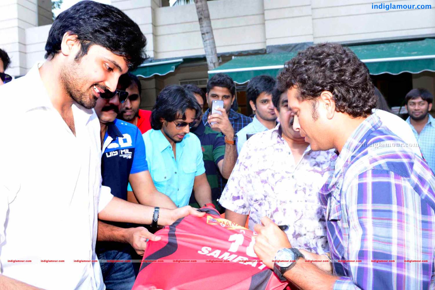 Telugu Warriors Team meet Mr.Sachin And Mr Laxman at ITC Kakatiya Event hd photo