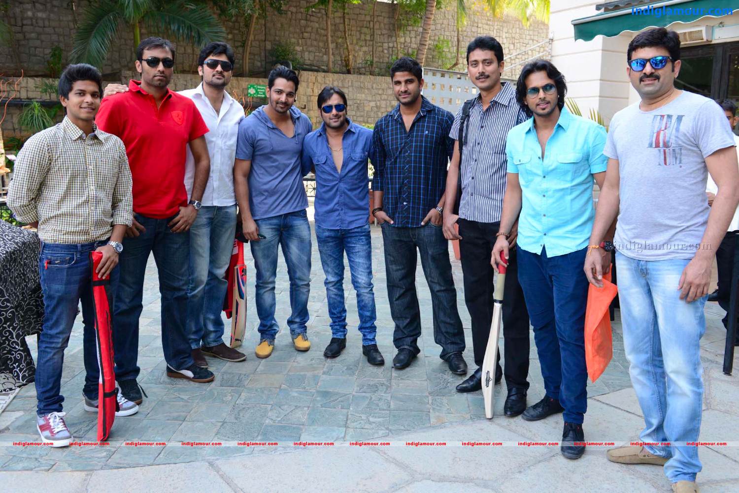 Telugu Warriors Team meet Mr.Sachin And Mr Laxman at ITC Kakatiya Event hd photo